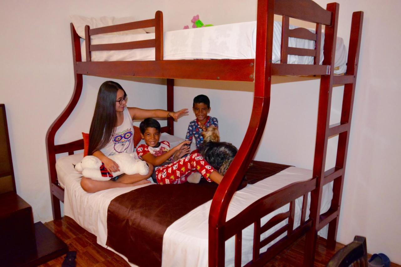 Hostal Villa 97 Γκουαγιακίλ Εξωτερικό φωτογραφία