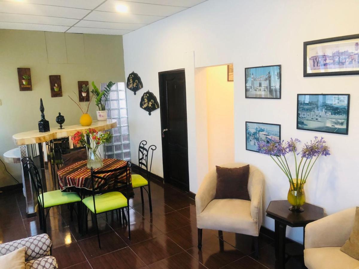 Hostal Villa 97 Γκουαγιακίλ Εξωτερικό φωτογραφία